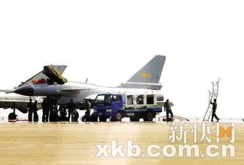 中国最神秘战机歼10助阵珠海航展(组图)