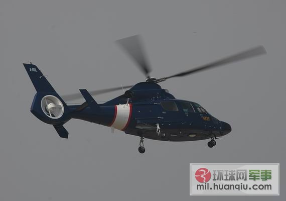 组图：直-8KA/直-11在珠海航展现场演示飞行