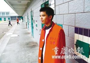 男子赌博遭叔父打耳光后开车冲撞人群(图)