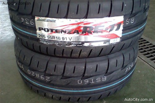 时刻注意你的脚下！高性能运动轮胎详解 汽车之家