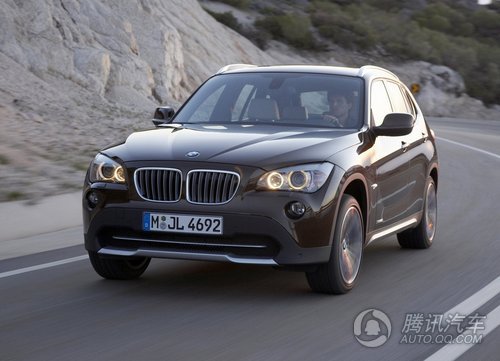 2010款宝马X1 xDrive28i 官方资料图