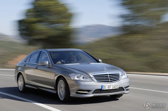 2010款奔驰S500 4MATIC 官方资料图